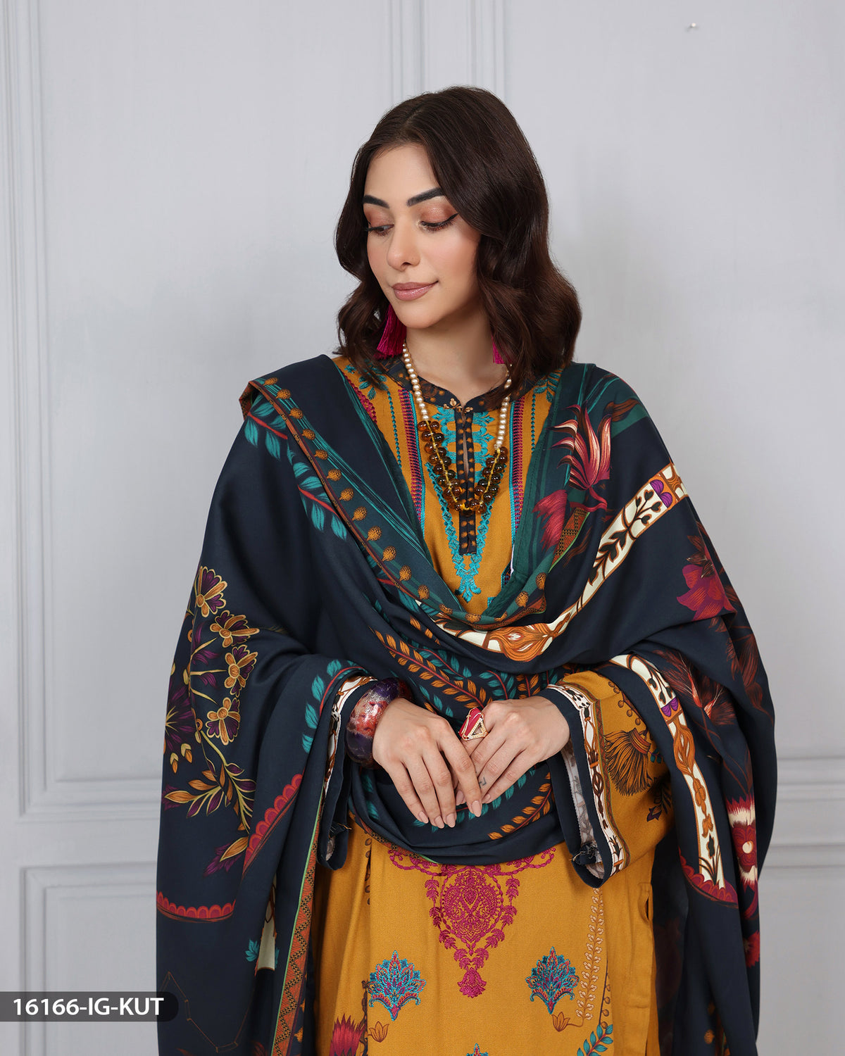 Cotail Embroidered Suit