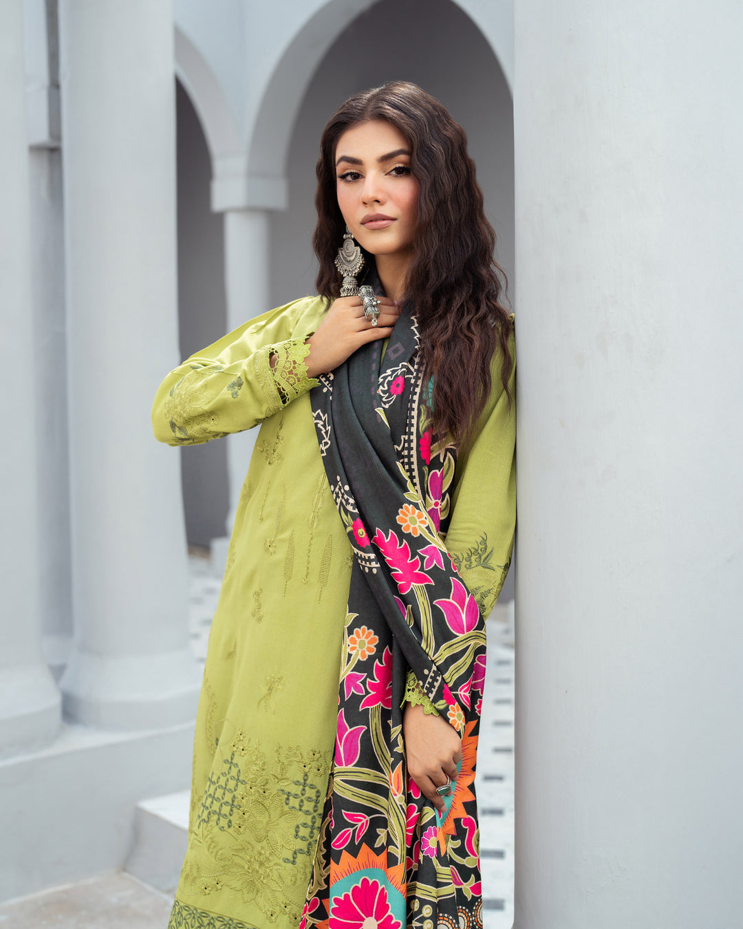 3 Piece - Karandi Embroidered Suit Unstitched | UNFF053-K.LN