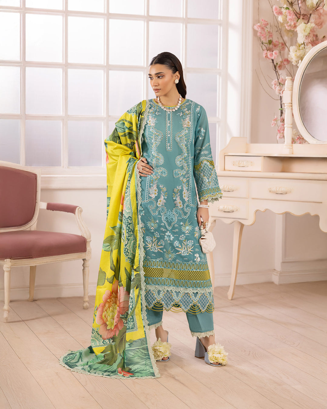 3-Piece Ready-to-Wear Lawn Suit | 17207-IG-LWN - Sha Posh Textile