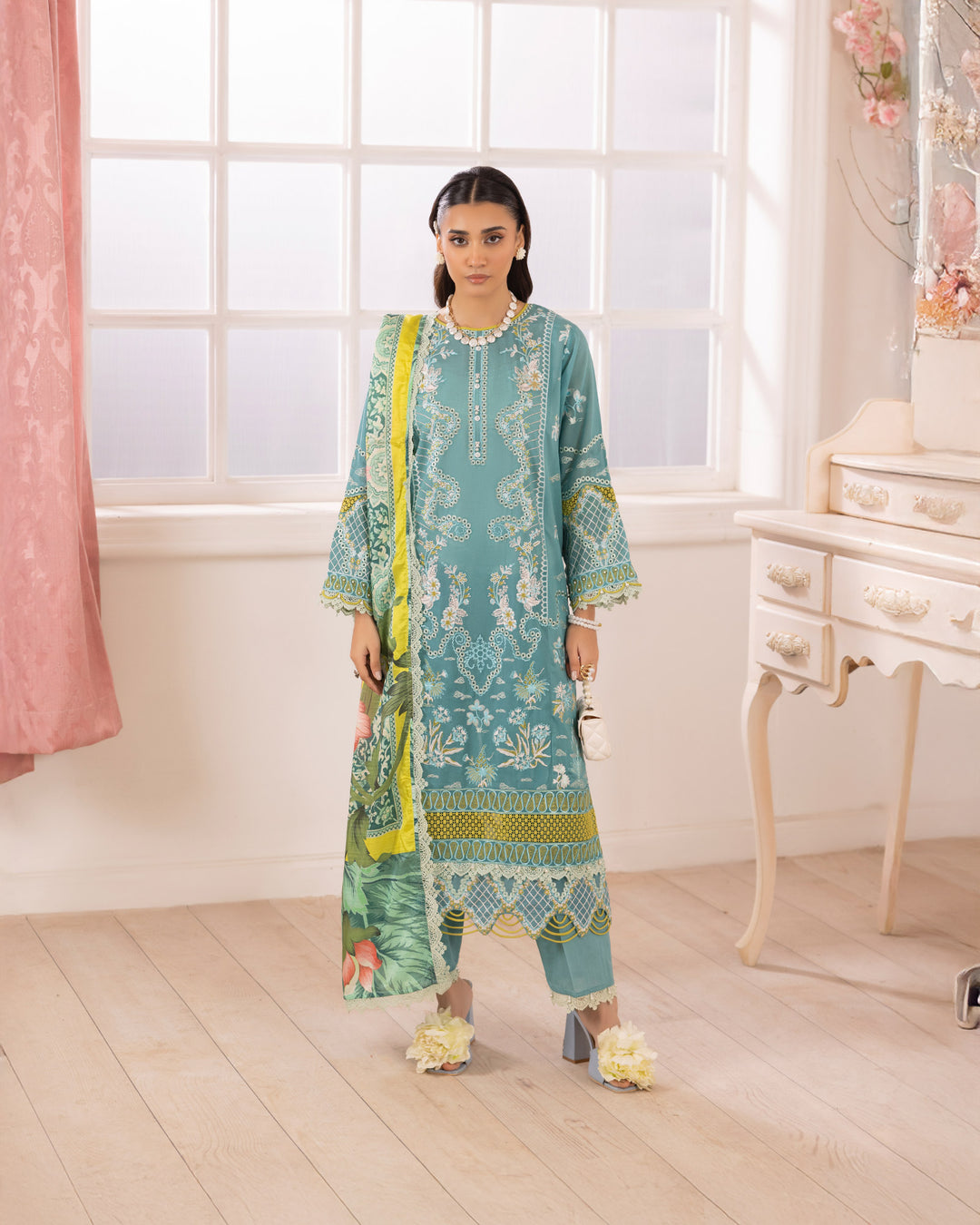 3-Piece Ready-to-Wear Lawn Suit | 17207-IG-LWN - Sha Posh Textile