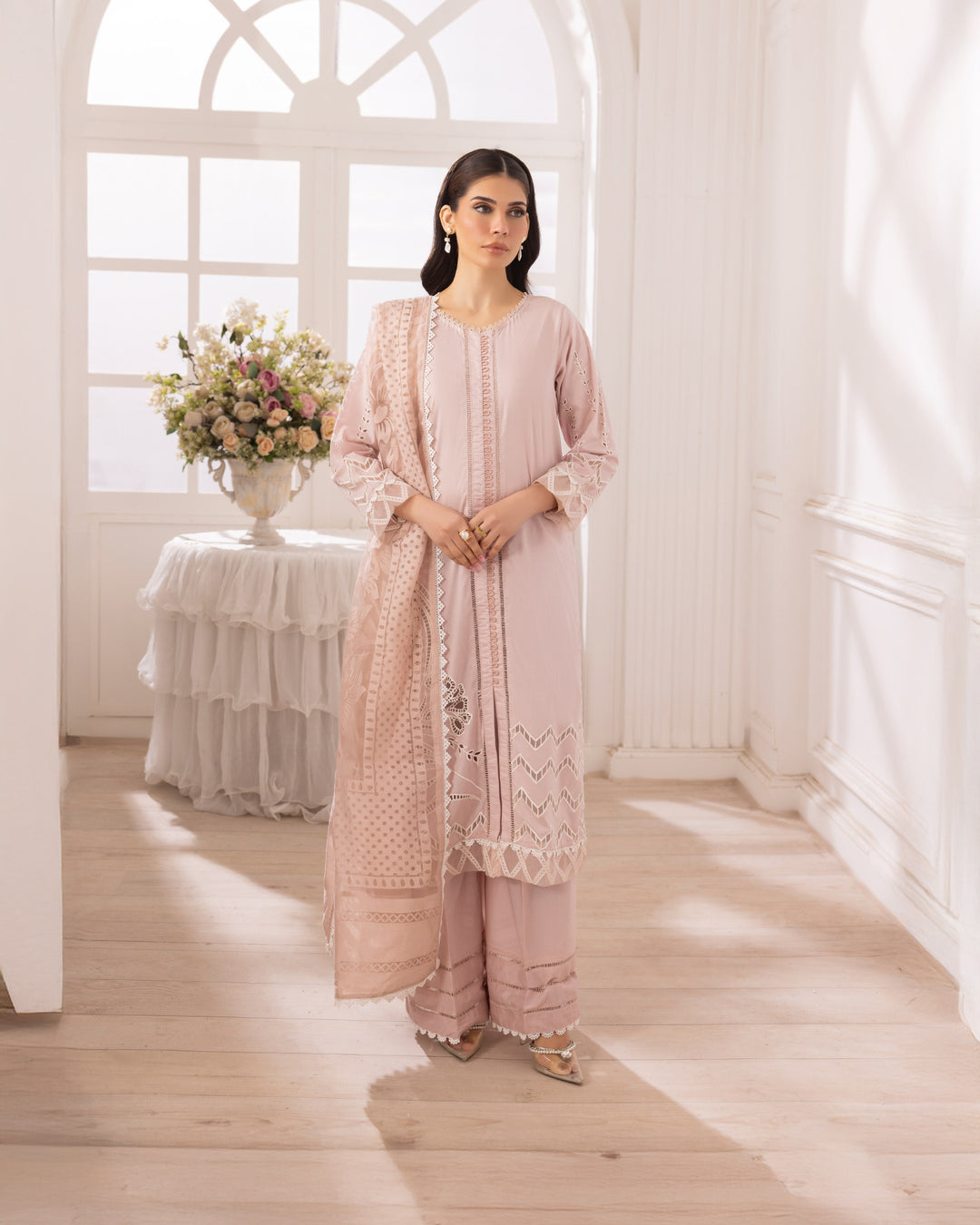 3-Piece Ready-to-Wear Lawn Suit | 17238-IG-LWN - Sha Posh Textile