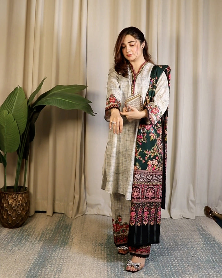 3 Piece - Printed Khaddar Suit Unstitched | UNFF015