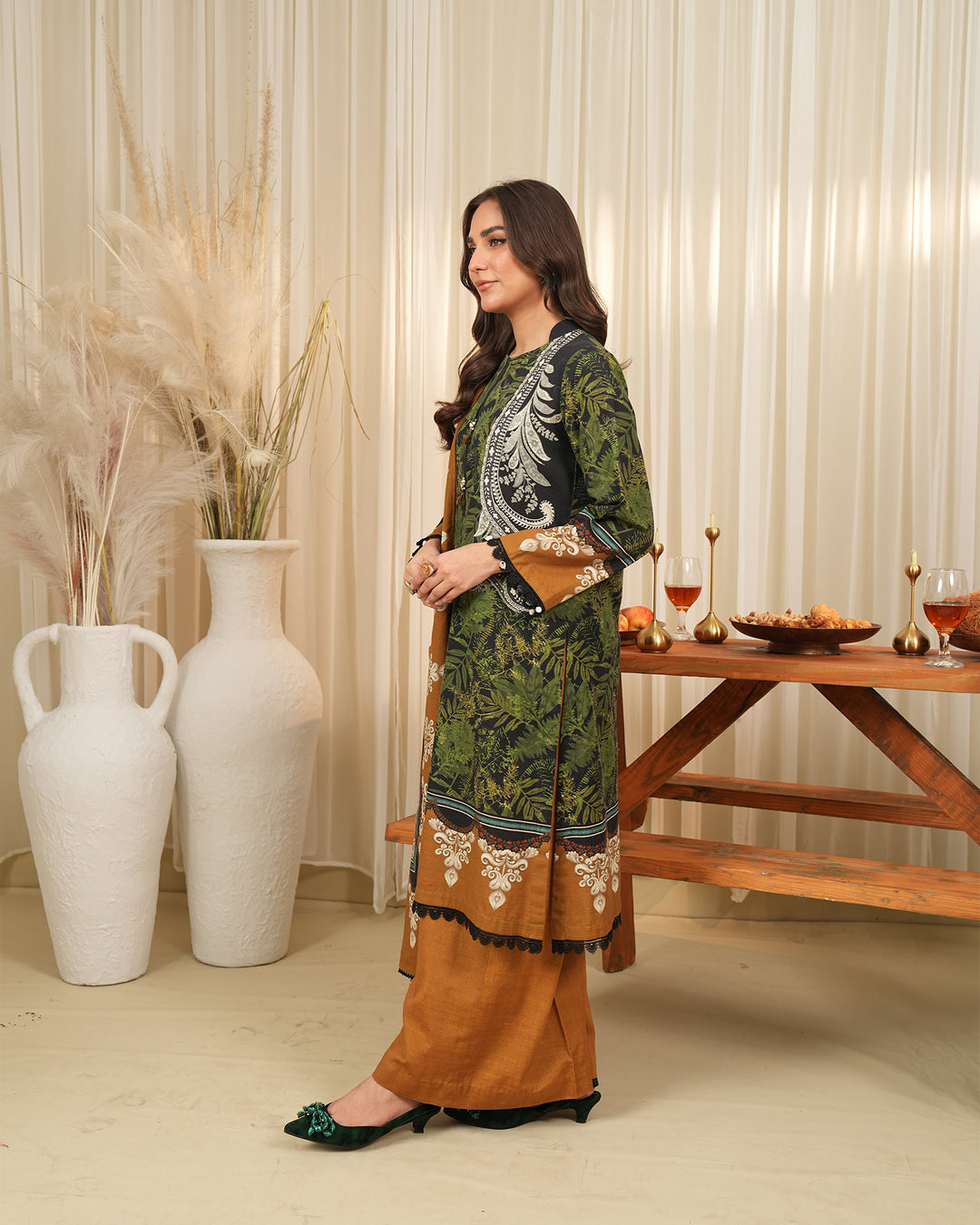 3 Piece - Printed Khaddar Suit Unstitched | UNFF024