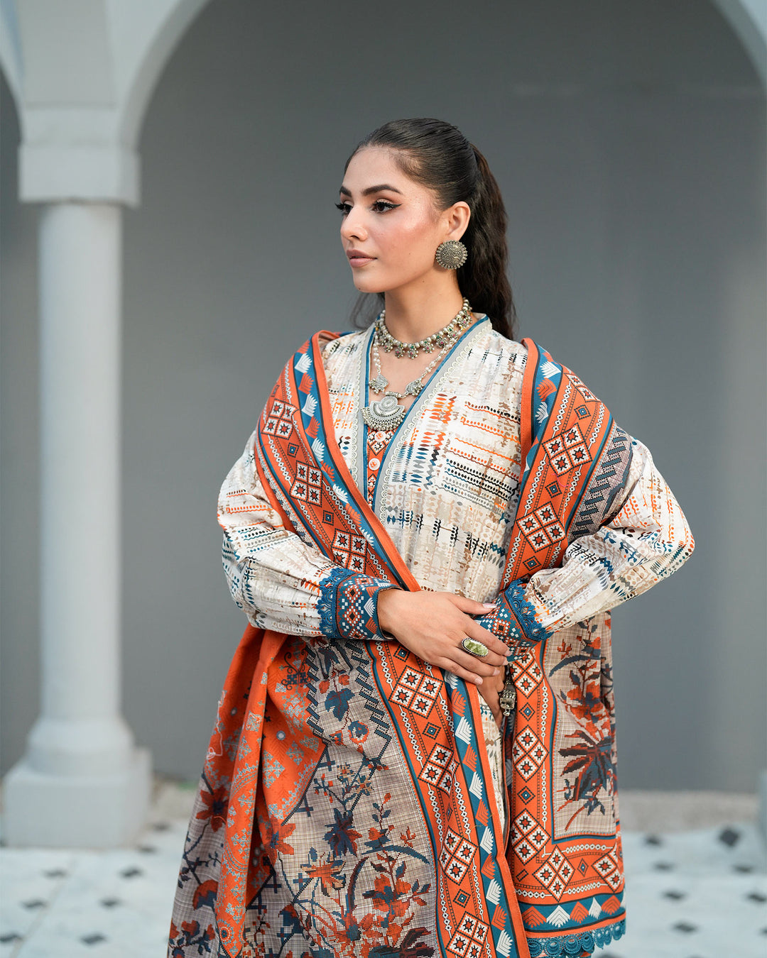 3 Piece - Khaddar Printed Suit Unstitched | UNFF023