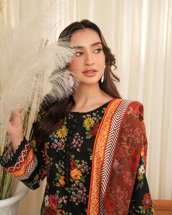 3 Piece - Khaddar Printed Suit Unstitched | UNFF034