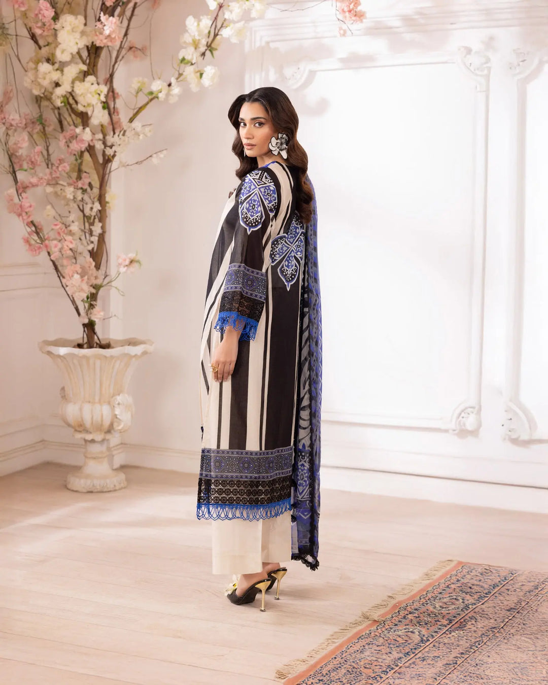 3-Piece Ready-to-Wear Lawn Suit | 17220-IG-LWN - Sha Posh Textile