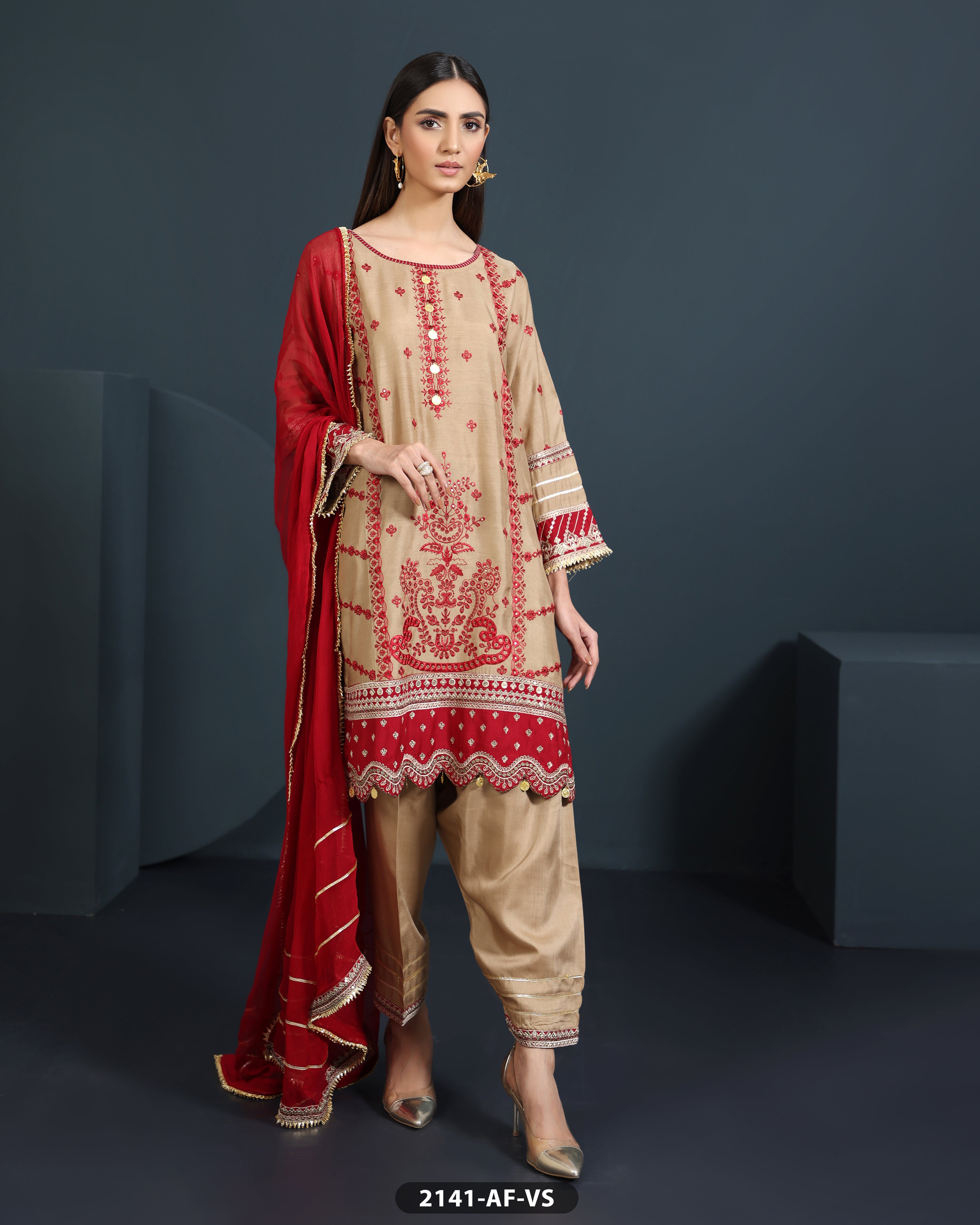 Casual 3 Piece Viscose Thread Embroidered Suit with Crinkle Chiffon Dupatta